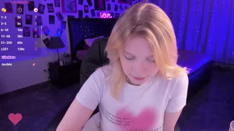 Snapshot of karambamoon chatting on 03/07/25, 09:06 Lera online show from 03/07/25, 09:06