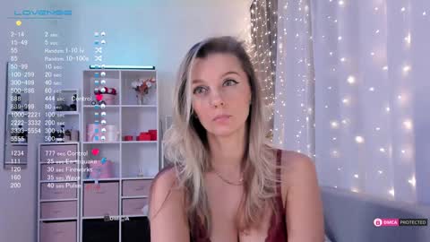 Julia online show from 01/25/25, 09:04