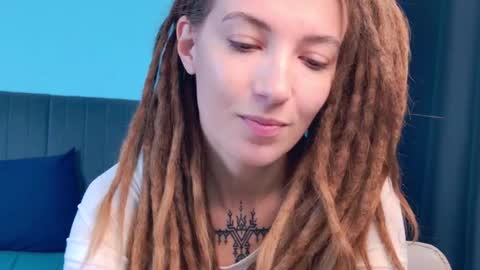 Kara online show from 10/10/25, 11:09