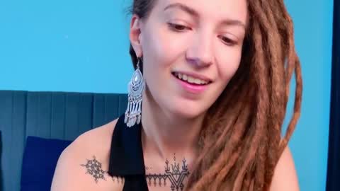 Kara online show from 10/19/25, 07:36