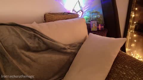 I am here around 5am GMT karathemagic online show from 02/08/25, 04:03