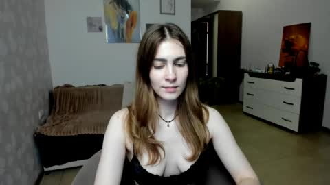 Snapshot of karawill chatting on 05/18/26, 04:18 KaraWill online show from 05/18/26, 04:18