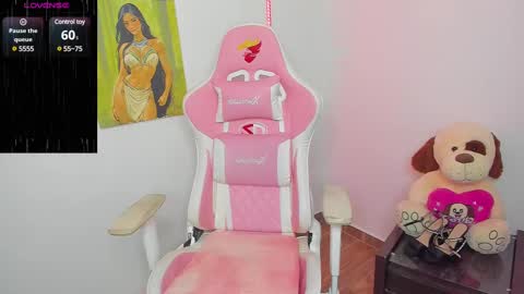Snapshot of karely_sweet_ chatting on 02/22/25, 01:02 karely_sweet_ online show from 02/22/25, 01:02