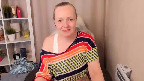 Karen online show from 05/03/26, 12:00