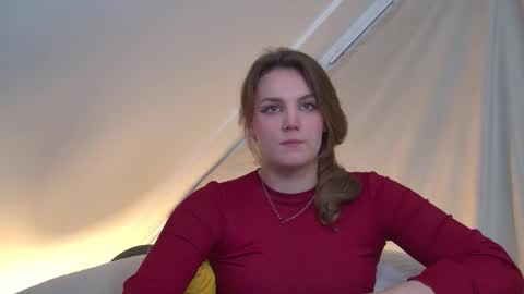 Snapshot of karenclarks chatting on 09/18/25, 06:43 Karen online show from 09/18/25, 06:43