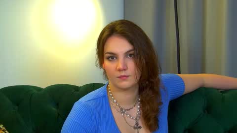 Snapshot of karenclarks chatting on 10/22/25, 07:02 Karen online show from 10/22/25, 07:02