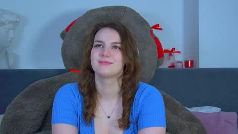 Snapshot of karenclarks chatting on 11/11/25, 06:30 Karen online show from 11/11/25, 06:30