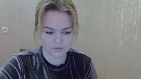 karennelsonx online show from 02/24/25, 09:32