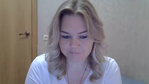 karennelsonx online show from 09/19/25, 02:07