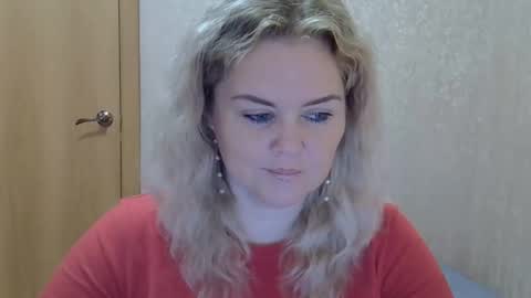 karennelsonx online show from 10/05/25, 10:35