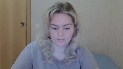 karennelsonx online show from 05/04/26, 09:05