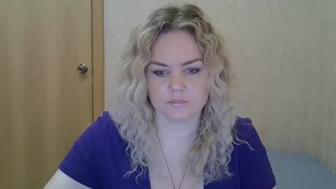 karennelsonx online show from 05/08/26, 09:47