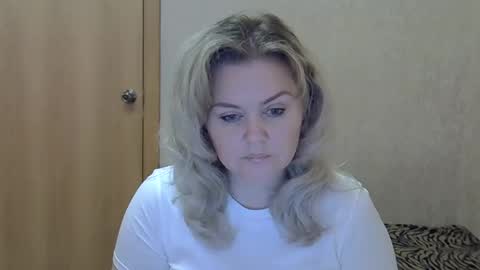 karennelsonx online show from 05/11/26, 02:45
