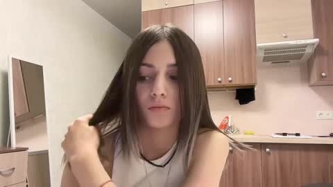 Snapshot of karensimilton chatting on 12/01/25, 04:34 May online show from 12/01/25, 04:34