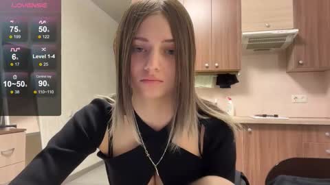 Snapshot of karensimilton chatting on 02/03/26, 03:06 May online show from 02/03/26, 03:06