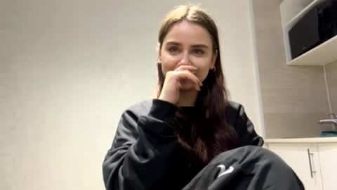 Snapshot of kareystutsman chatting on 12/15/25, 07:07 kareystutsman online show from 12/15/25, 07:07