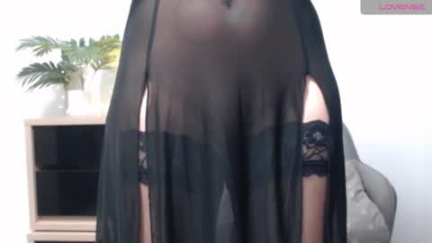 Snapshot of karin_lover chatting on 01/23/25, 06:28 You can call me K  online show from 01/23/25, 06:28