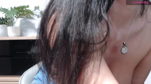 Snapshot of karin_lover chatting on 02/23/25, 12:19 You can call me K  online show from 02/23/25, 12:19