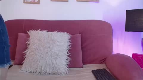 Snapshot of karina2smith chatting on 10/24/25, 04:47 karina online show from 10/24/25, 04:47