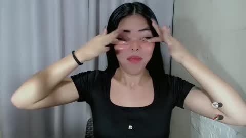 I AM BELLE online show from 01/29/25, 03:15