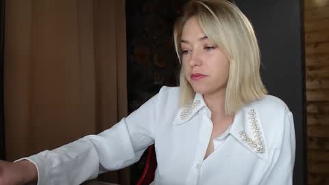 karina online show from 01/27/25, 03:37