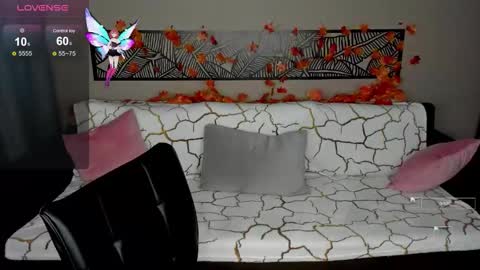 karina online show from 11/09/25, 01:48