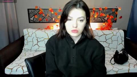 karina online show from 11/10/25, 01:04