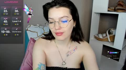 karina online show from 11/21/25, 02:21