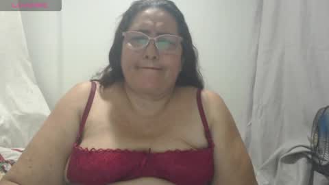 Snapshot of karina_turbay chatting on 04/16/26, 01:28 Karina online show from 04/16/26, 01:28