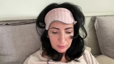 Snapshot of karinablair chatting on 02/16/25, 01:27 Karina online show from 02/16/25, 01:27