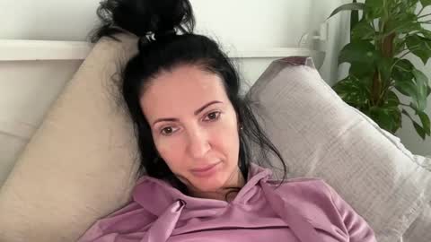 Snapshot of karinablair chatting on 03/04/25, 02:53 Karina online show from 03/04/25, 02:53