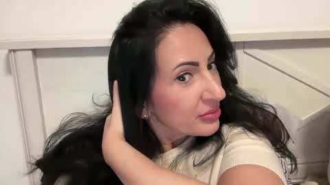 Karina online show from 05/10/26, 08:47