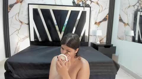 KarinaSimonz online show from 10/01/25, 07:42