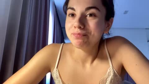 Snapshot of karinawessman chatting on 07/27/26, 09:49 Nika online show from 07/27/26, 09:49