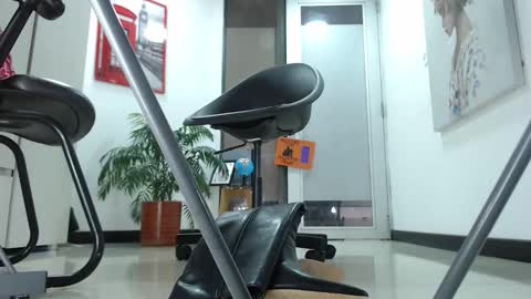 Snapshot of karinbellee chatting on 10/27/25, 11:36 Karin online show from 10/27/25, 11:36