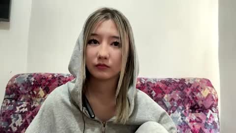 Snapshot of karissagius chatting on 06/30/26, 10:05 karissagius online show from 06/30/26, 10:05