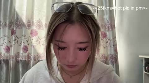 Snapshot of karissagius chatting on 07/22/26, 10:18 karissagius online show from 07/22/26, 10:18