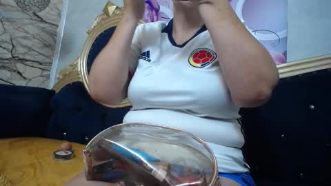 Snapshot of karito_mature17 chatting on 11/27/25, 11:12 Karito online show from 11/27/25, 11:12