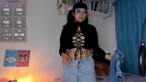 Snapshot of karla__1 chatting on 01/19/25, 04:12 Ill be on at sunday see u Lynn  Could u help me to reach 100 Thmbs upp plssss   Independent girl 3 online show from 01/19/25, 04:12
