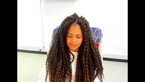 Snapshot of karla_cg chatting on 02/26/25, 11:15 karla_cg online show from 02/26/25, 11:15