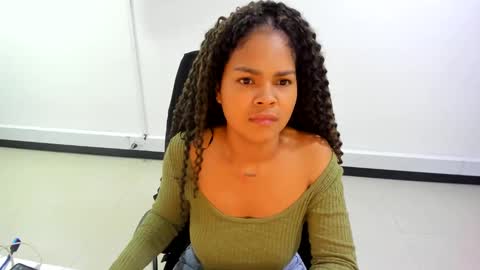 Snapshot of karla_cg chatting on 02/28/25, 01:26 karla_cg online show from 02/28/25, 01:26