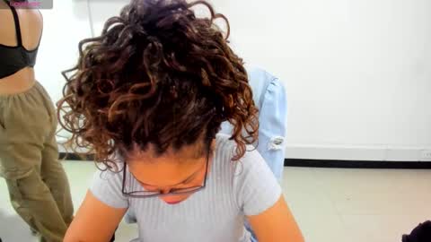 karla_cg online show from 12/22/25, 02:47