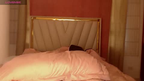 Karla online show from 11/06/25, 01:34