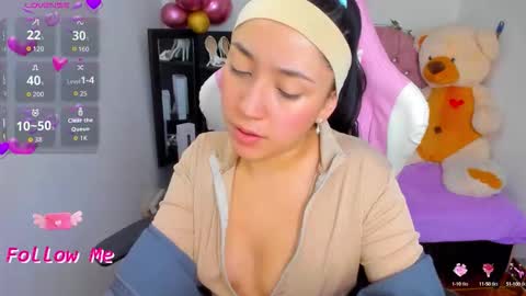 Snapshot of karla_cutee1 chatting on 10/14/25, 05:08 karla online show from 10/14/25, 05:08