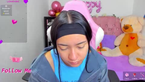 Snapshot of karla_cutee1 chatting on 10/18/25, 08:04 karla online show from 10/18/25, 08:04