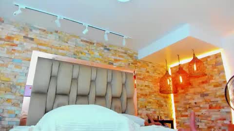  Karla  online show from 11/08/25, 09:24