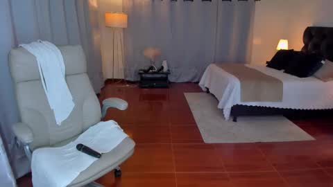 Snapshot of karla_hill_28 chatting on 02/12/26, 05:02 Karlita online show from 02/12/26, 05:02