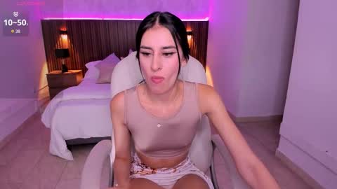 Snapshot of karlaa_james chatting on 10/15/25, 10:59 Karlaa  online show from 10/15/25, 10:59