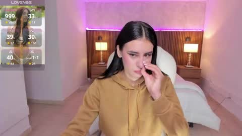 Karlaa  online show from 04/25/26, 11:02