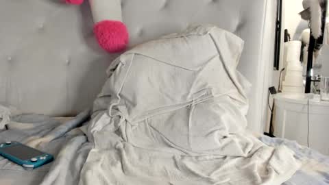 Snapshot of karlagirlfox chatting on 09/12/25, 05:18 KARLA A online show from 09/12/25, 05:18